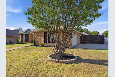 7525 Sean Drive, North Richland Hills, TX 76182 - Photo 19