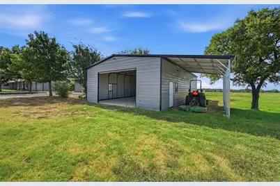 705 Club Lake Road, Whitesboro, TX 76273 - Photo 37