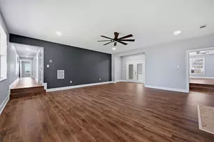 705 Clb Lk Rd, Whitesboro, TX 76273 - Photo 11