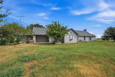 705 Club Lake Road, Whitesboro, TX 76273 - Photo 35