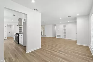 8148 Clearsprings Rd, Dallas, TX 75240 - Photo 9