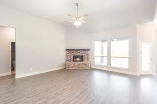 720 Candace Dr, DeSoto, TX 75115 - Photo 5