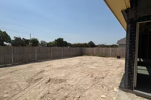 11504 Themis Ct, Lorena, TX 76655 - Photo 13
