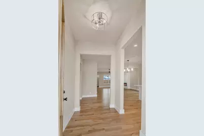 207 W 7th Street, Justin, TX 76247 - Photo 5