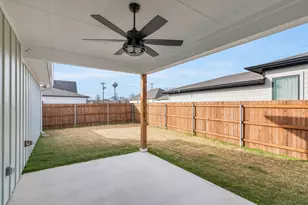 207 W 7th St, Justin, TX 76247 - Photo 39