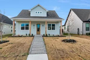 207 W 7th St, Justin, TX 76247 - Photo 3
