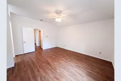 301 Hillside Court, Garland, TX 75043 - Photo 11