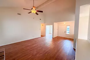 301 Hillside Ct, Garland, TX 75043 - Photo 3