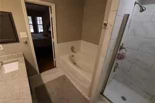 4360 Mesa Dr, Carrollton, TX 75010 - Photo 29
