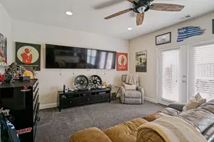 2662 Sherwood Dr, Lewisville, TX 75067 - Photo 5