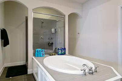 2662 Sherwood Drive, Lewisville, TX 75067 - Photo 23