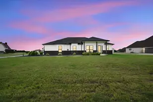 140 Lone Elm Rd, Waxahachie, TX 75167 - Photo 35