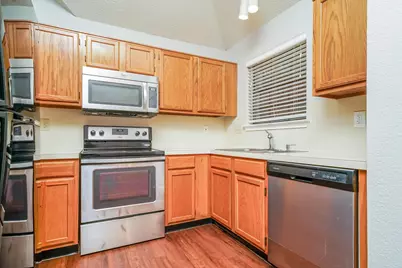 1323 Jasmine Drive, Lewisville, TX 75077 - Photo 5