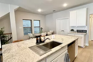 131 Peach Orchard Ln, Euless, TX 76040 - Photo 7