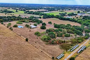 437 Jakes Rd, Bowie, TX 76230 - Photo 19