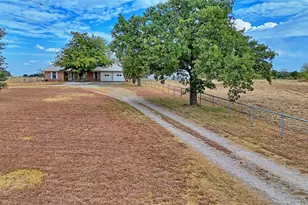 437 Jakes Rd, Bowie, TX 76230 - Photo 31