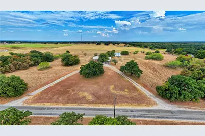 437 Jakes Road, Bowie, TX 76230 - Photo 25