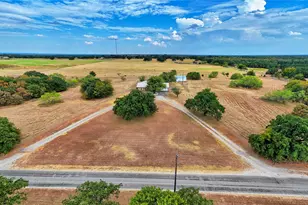 437 Jakes Rd, Bowie, TX 76230 - Photo 25