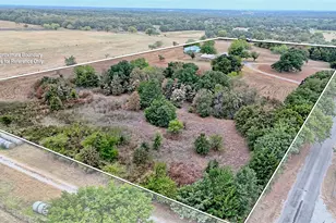 437 Jakes Rd, Bowie, TX 76230 - Photo 13