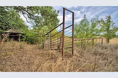 437 Jakes Road, Bowie, TX 76230 - Photo 23