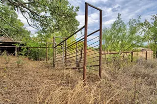 437 Jakes Rd, Bowie, TX 76230 - Photo 23