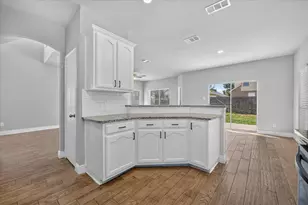 1133 Kielder Ct, Fort Worth, TX 76134 - Photo 11