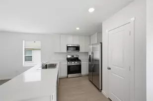 10744 Gun Barrel St, Fort Worth, TX 76108 - Photo 9