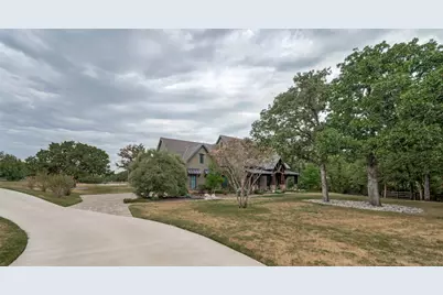 197 Stonewood Boulevard, Bartonville, TX 76226 - Photo 3