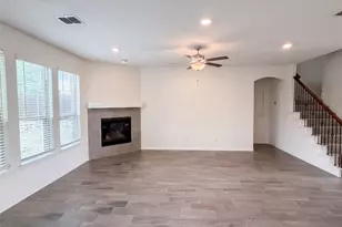 1421 Prairie Lake Ct, Lewisville, TX 75010 - Photo 3