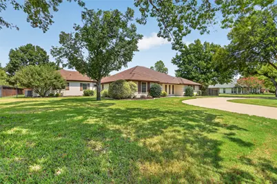 1400 Emerald Circle, Southlake, TX 76092 - Photo 1