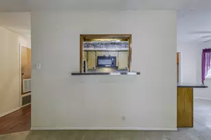 102 Alamo St, Waxahachie, TX 75165 - Photo 7