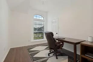 4533 Summerbrook Cir, Fort Worth, TX 76137 - Photo 17