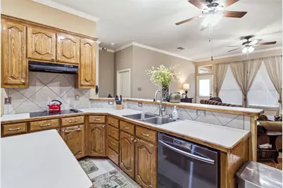 1112 Badbury Lane, Grand Prairie, TX 75052 - Photo 17