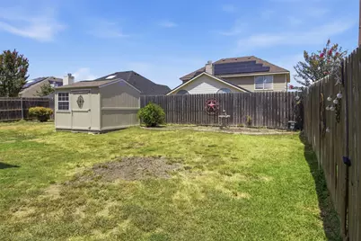 1112 Badbury Lane, Grand Prairie, TX 75052 - Photo 37