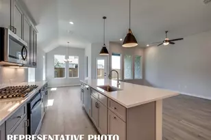 16436 Thistle Bnd Dr, Justin, TX 76247 - Photo 7