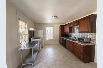 7613 Marys Creek Drive, Fort Worth, TX 76116 - Photo 5