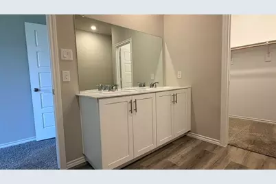 908 Parkvista Drive, Cleburne, TX 76031 - Photo 9