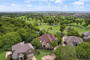 663 Links View Ct, Grand Prairie, TX 75052 - Photo 17