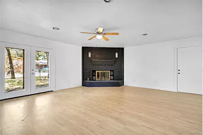 520 Circleview Drive S, Hurst, TX 76054 - Photo 11