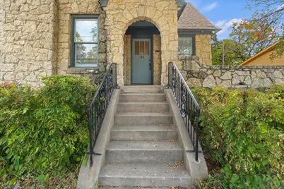 708 Blaylock Drive, Dallas, TX 75203 - Photo 3