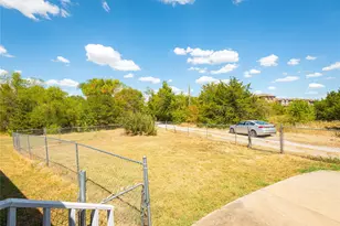 525 E Hazelwood St, Princeton, TX 75407 - Photo 23