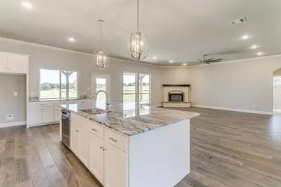 1014 Gonzollas Road, Springtown, TX 76082 - Photo 9