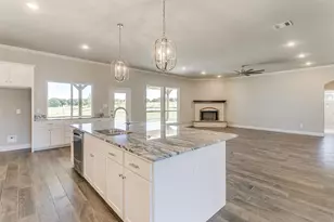 1014 Gonzollas Rd, Springtown, TX 76082 - Photo 9