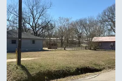 1481 NE 10, Paris, TX 75460 - Photo 3