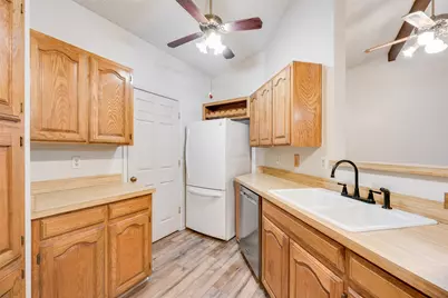 2816 Harvest Lake Drive, Irving, TX 75060 - Photo 11