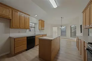 3724 Longstraw Dr, Fort Worth, TX 76137 - Photo 3