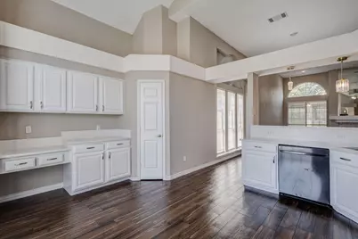 8101 Luna Drive, Rowlett, TX 75088 - Photo 7