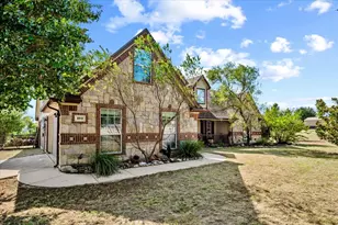 104 Caballos Ln, Springtown, TX 76082 - Photo 3