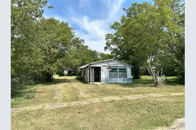 804 E 12th Avenue, Corsicana, TX 75110 - Photo 1