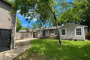 3846 Davila Dr, Dallas, TX 75220 - Photo 15